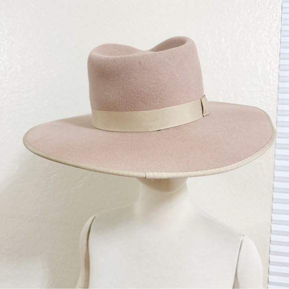 Lack of color FAWN RANCHER hat size Med